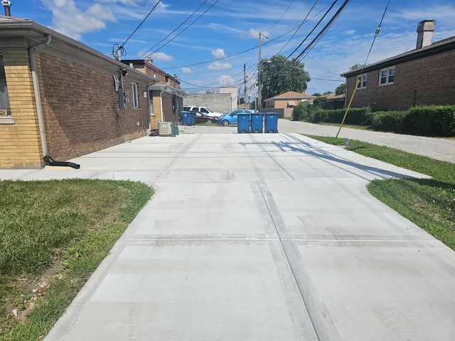 $194,500 | 1475 Sibley Boulevard, Calumet City, IL 60409