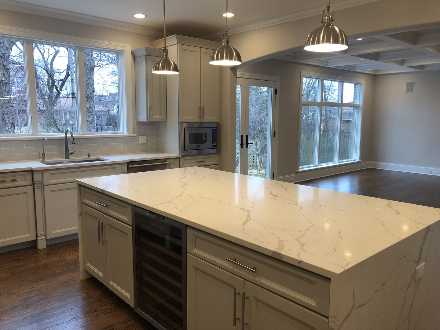 1023 Dell Road Northbrook, IL 60062 - Photo 10 of 25