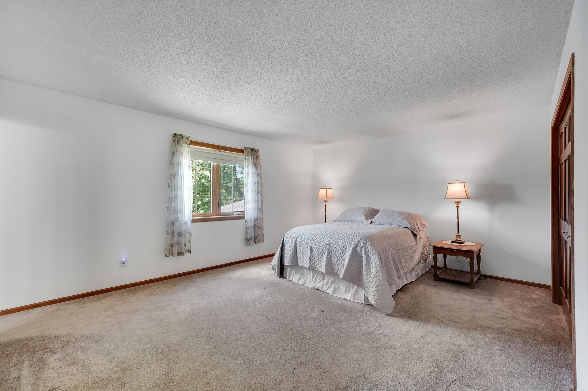 14246 Dearborn Path Rosemount, MN 55068 - Photo 31 of 44