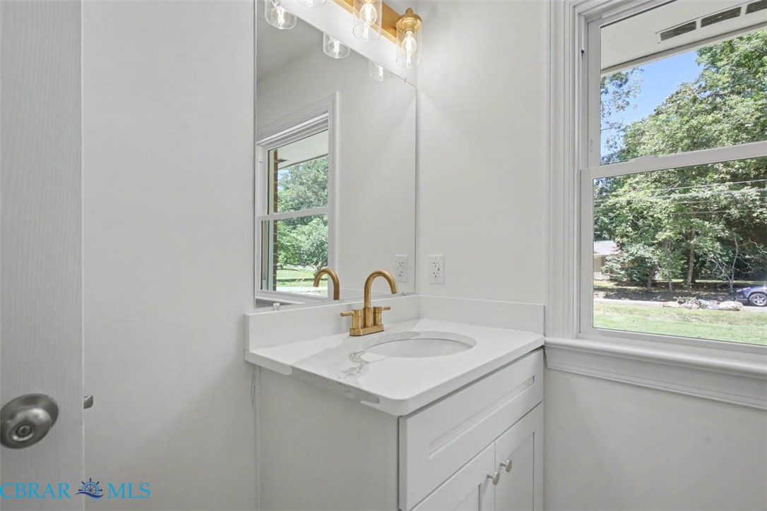 110 Artillery Road Yorktown, VA 23692 - Photo 28 of 39