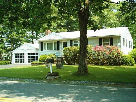 62 Hampstead Road Salem, NH 03079 - Photo 1 of 1