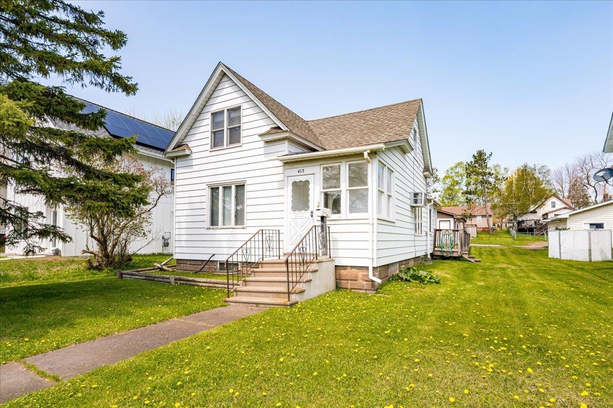 415 10th Avenue Two Harbors, MN 55616 - Photo 1 of 40