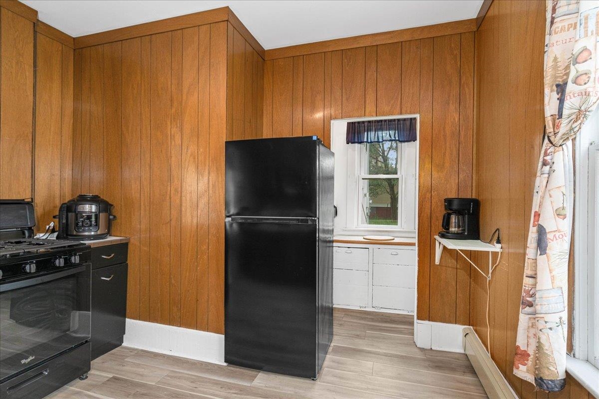 415 10th Avenue Two Harbors, MN 55616 - Photo 14 of 40