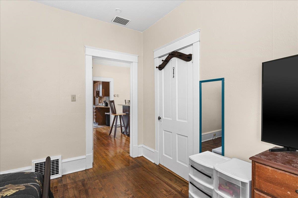 415 10th Avenue Two Harbors, MN 55616 - Photo 19 of 40