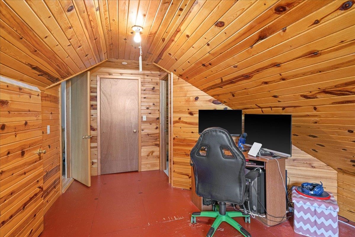 415 10th Avenue Two Harbors, MN 55616 - Photo 25 of 40