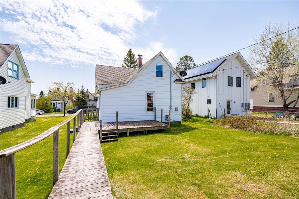 415 10th Avenue Two Harbors, MN 55616 - Photo 29 of 40