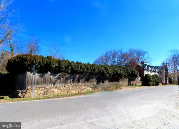 $1,150,000 | 509 Main Street, Washington, VA 22747