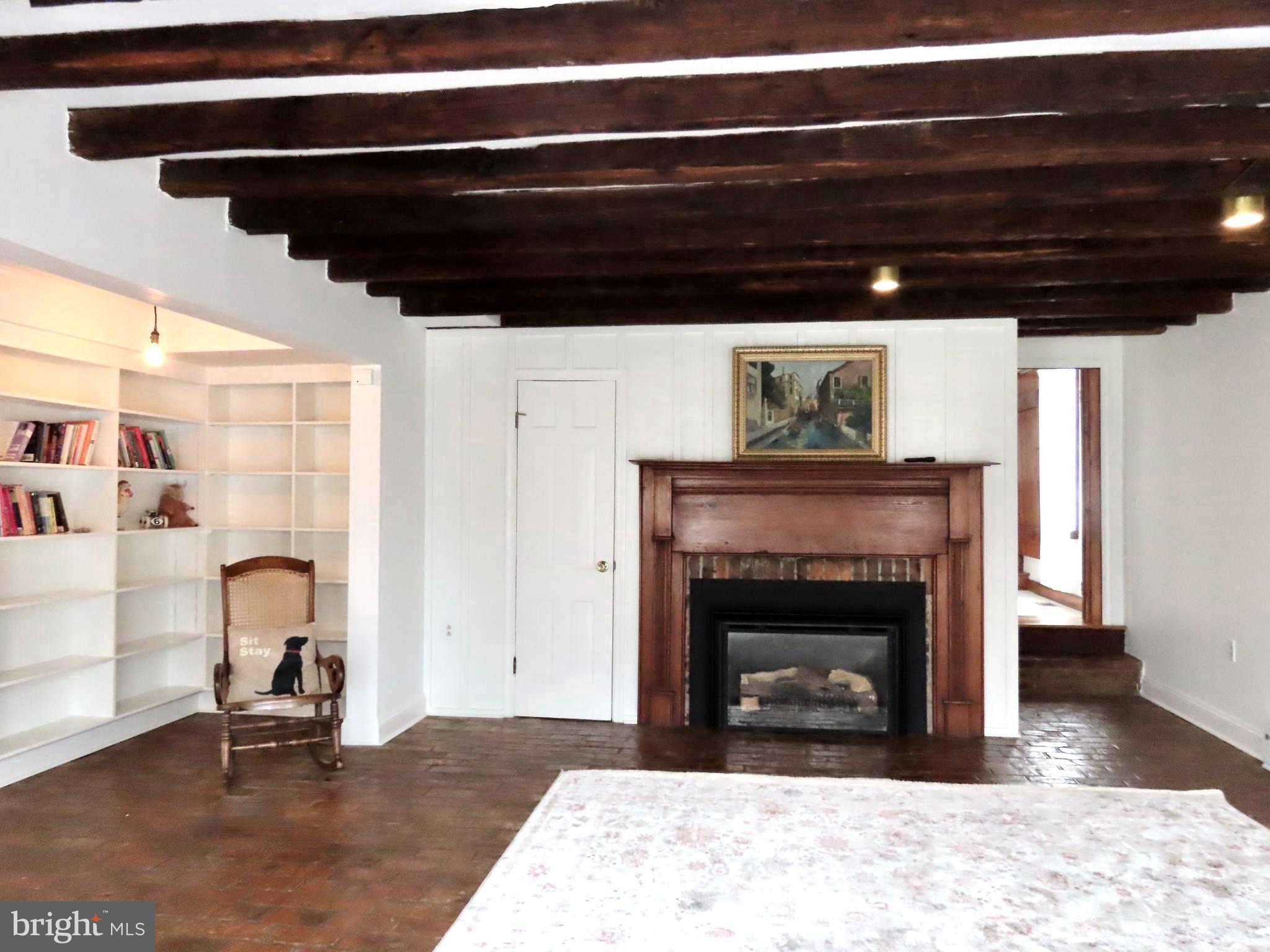 509 Main Street Washington, VA 22747 - Photo 9 of 35 Gas Fireplace in Living Room