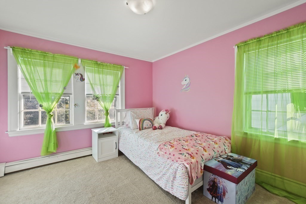 75 Edwin Road Waltham, MA 02453 - Photo 18 of 38 Gallery Image 18