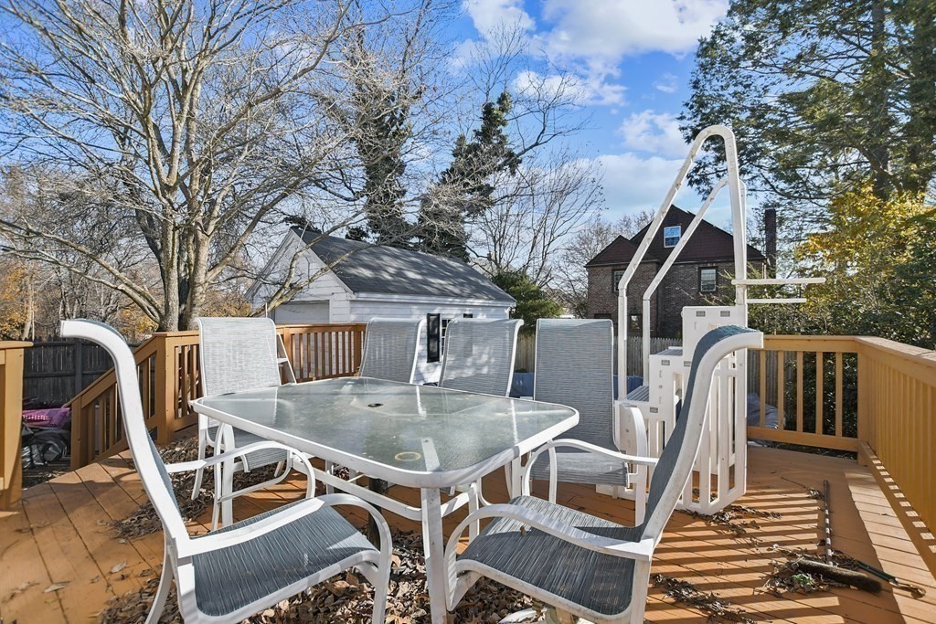 75 Edwin Road Waltham, MA 02453 - Photo 34 of 38 Gallery Image 34