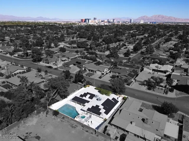 $4,000 | 1600 Eaton Drive, Las Vegas, NV 89102