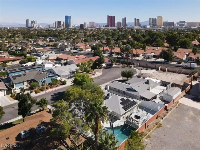 $4,000 | 1600 Eaton Drive, Las Vegas, NV 89102