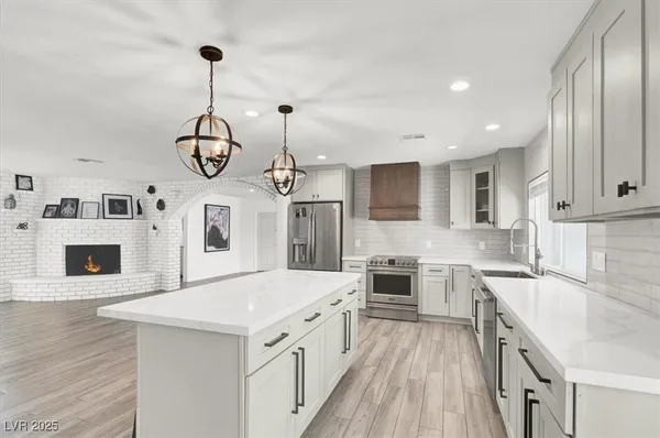 $4,000 | 1600 Eaton Drive, Las Vegas, NV 89102