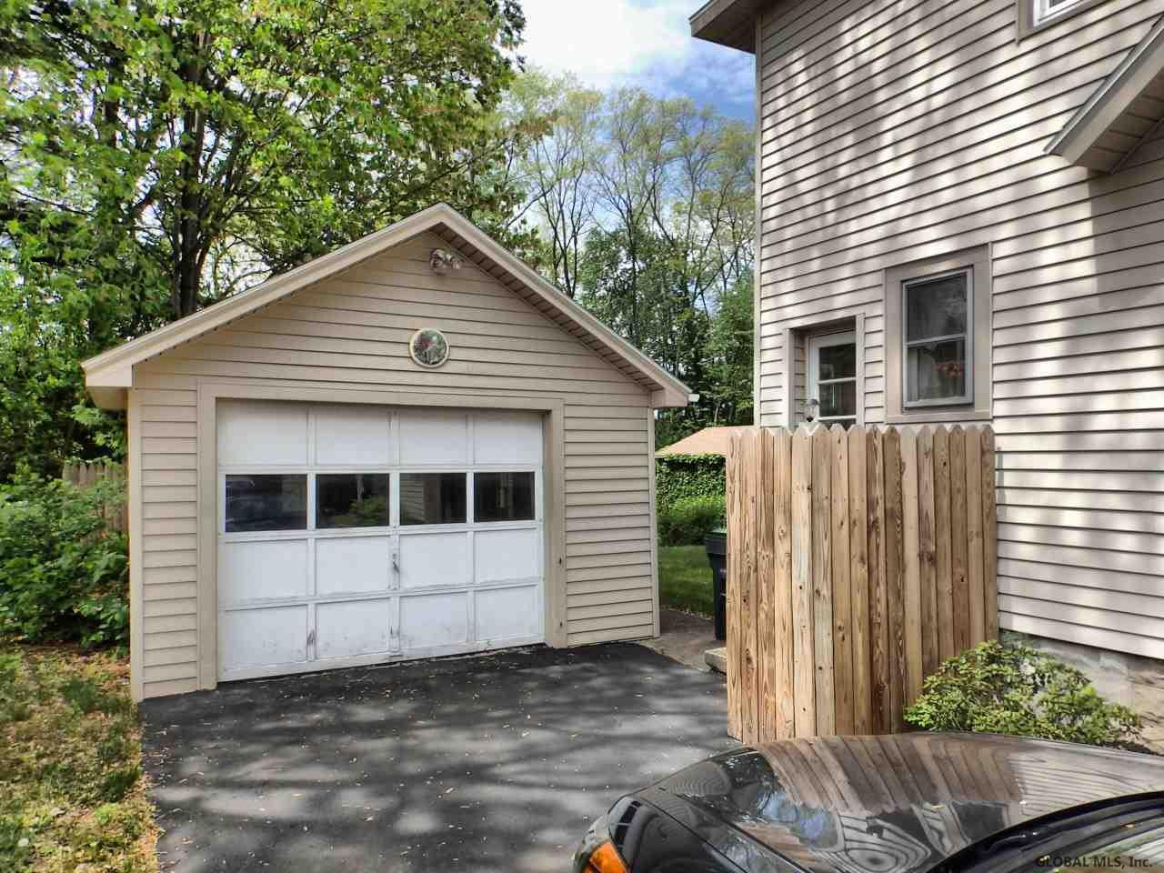 2428 Curry Road Rotterdam, NY 12303 - Photo 4 of 20 Photo 4