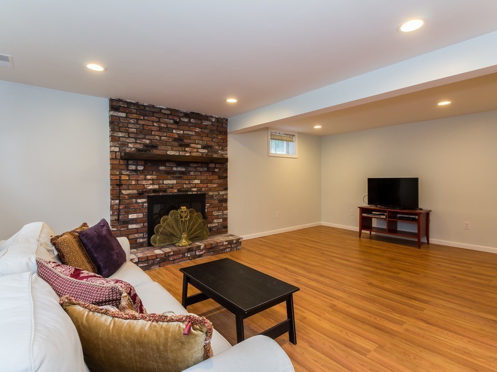 7 Flynn Road Peabody, MA 01960 - Photo 23 of 30 Gallery Image 23