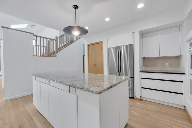 $948,000 | 9 Stony Brook Road, Westford, MA 01886