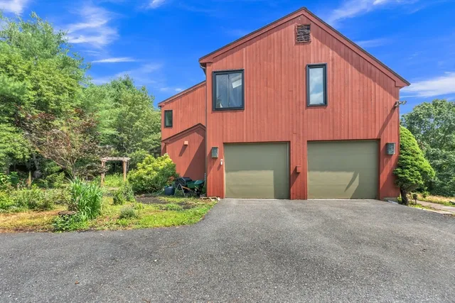 $948,000 | 9 Stony Brook Road, Westford, MA 01886