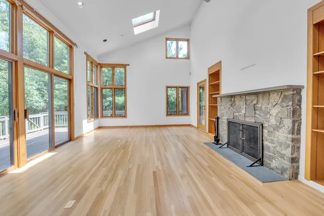 $948,000 | 9 Stony Brook Road, Westford, MA 01886