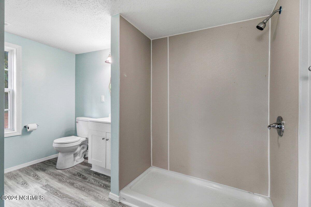 514 Durham Lake Road Dudley, NC 28333 - Photo 22 of 26 512 Durham Lake Rd-19