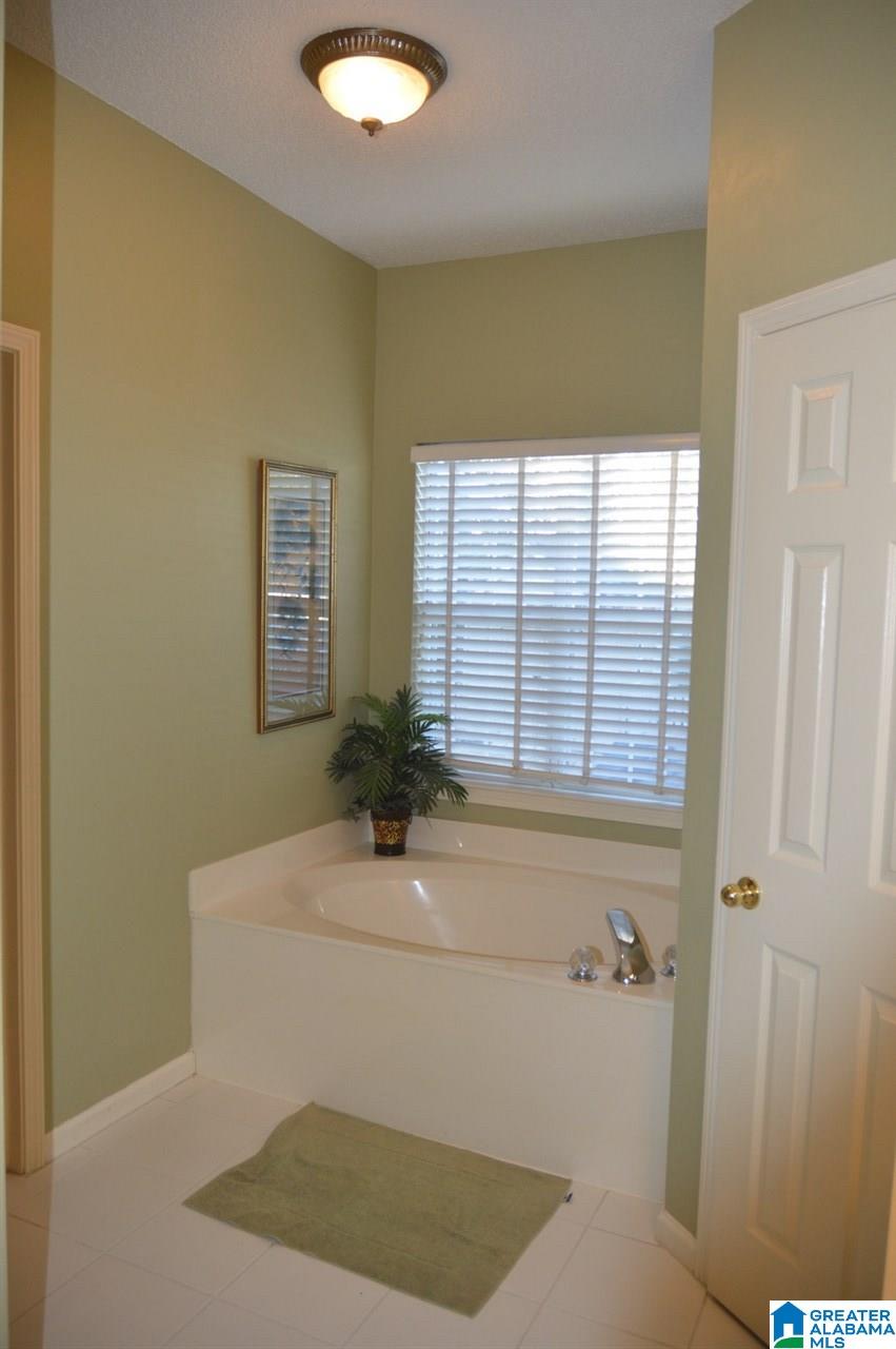 1648 Oliver Road Leeds, AL 35094 - Photo 13 of 20