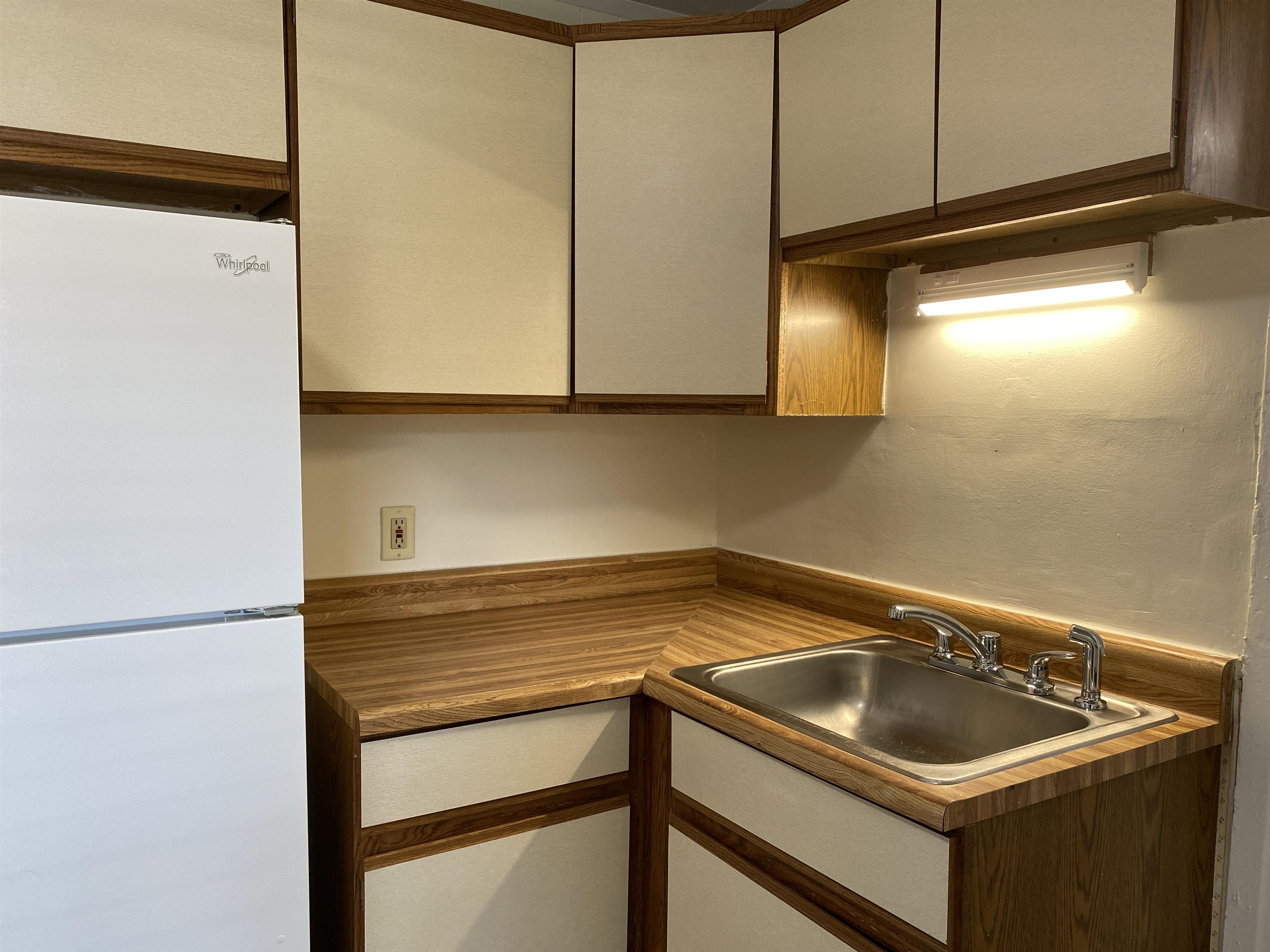 77 Ferry Street, Unit 2 Manchester, NH 03102 - Photo 9 of 51 Gallery Image 9
