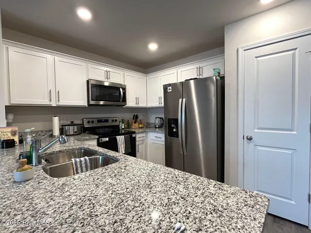 $1,750 | 2705 Gracie Lane, Carthage, NC 28327