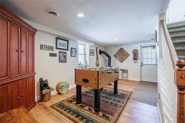 $279,900 | 7497 Lake Avenue, Williamson, NY 14589