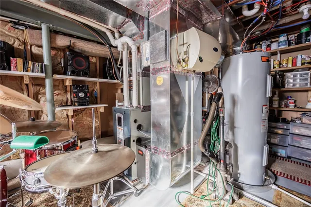 $279,900 | 7497 Lake Avenue, Williamson, NY 14589