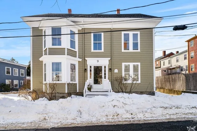 $1,095,000 | 9 Darling Street, Marblehead, MA 01945