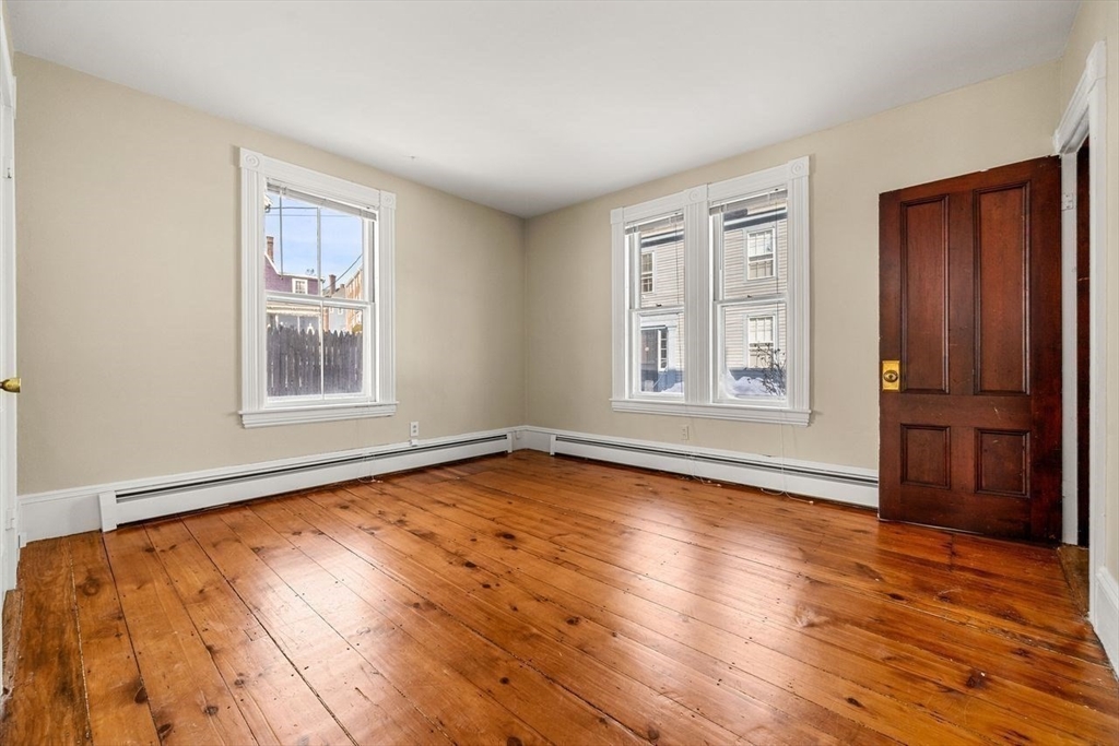 9 Darling Street Marblehead, MA 01945 - Photo 4 of 28