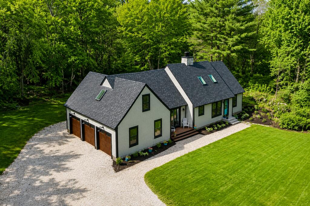 3 Bartlett Road Kittery, ME 03905 - Photo 2 of 70 Front