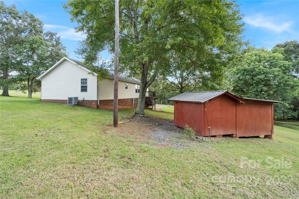 5991 Vinewood Road Davidson, NC 28036 - Photo 7 of 42 Gallery Image 7