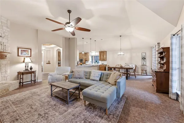 $445,900 | 5210 Medallion Court, Midlothian, TX 76065