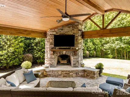 $1,050,000 | 10704 Waxhaw Manor Drive, Waxhaw, NC 28173