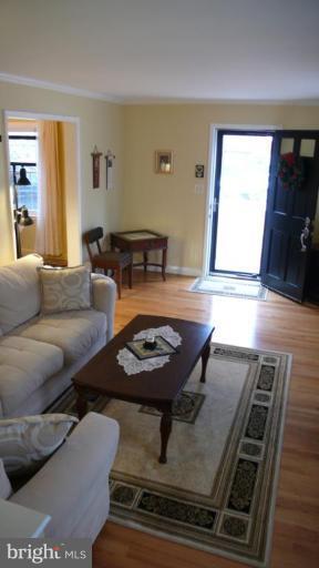701 Carysbrook Road Pikesville, MD 21208 - Photo 2 of 24 Living Room