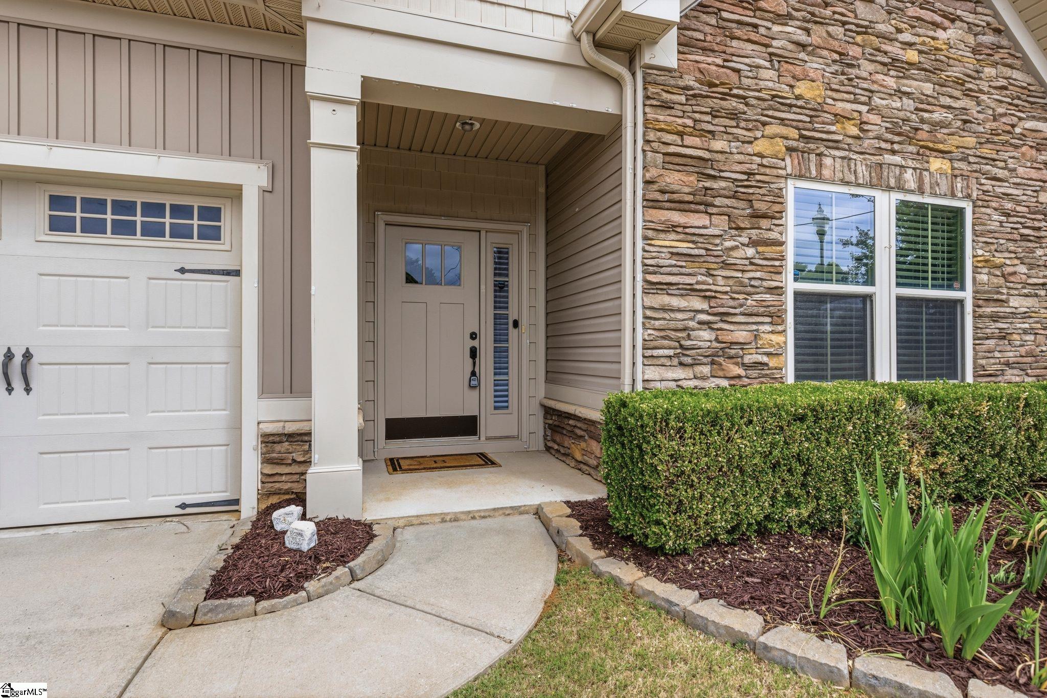 300 Bucklebury Road Greer, SC 29651 - Photo 6 of 48