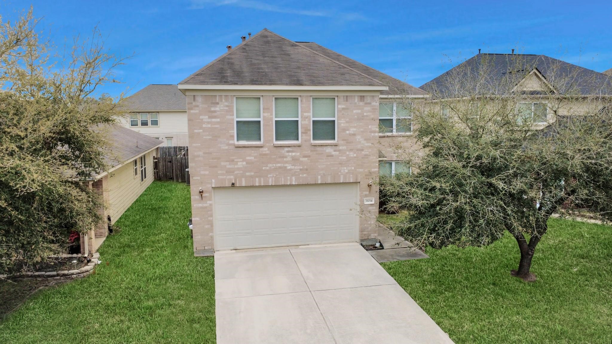 11014 Cape Rise Trail Houston, TX 77044 - Photo 2 of 43 Experience the perfect blend of comfort and style as you step inside.