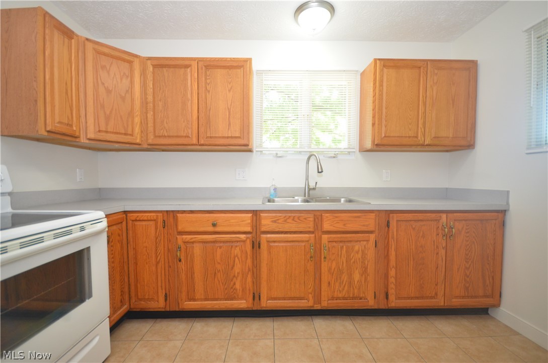 625 Hillman Road Akron, OH 44312 - Photo 9 of 39