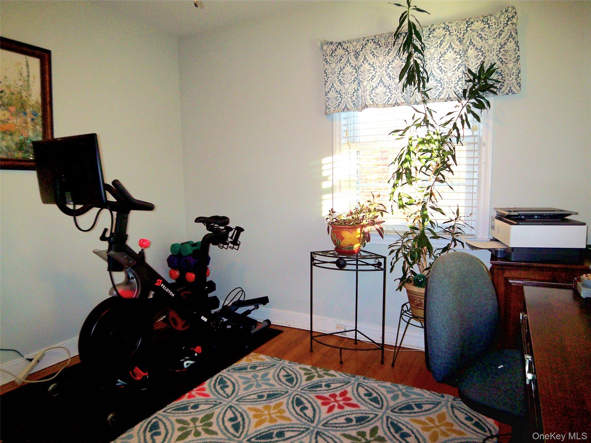 40 Harding Parkway Mount Vernon, NY 10552 - Photo 30 of 35 Actively bedroom being used as an office and gym