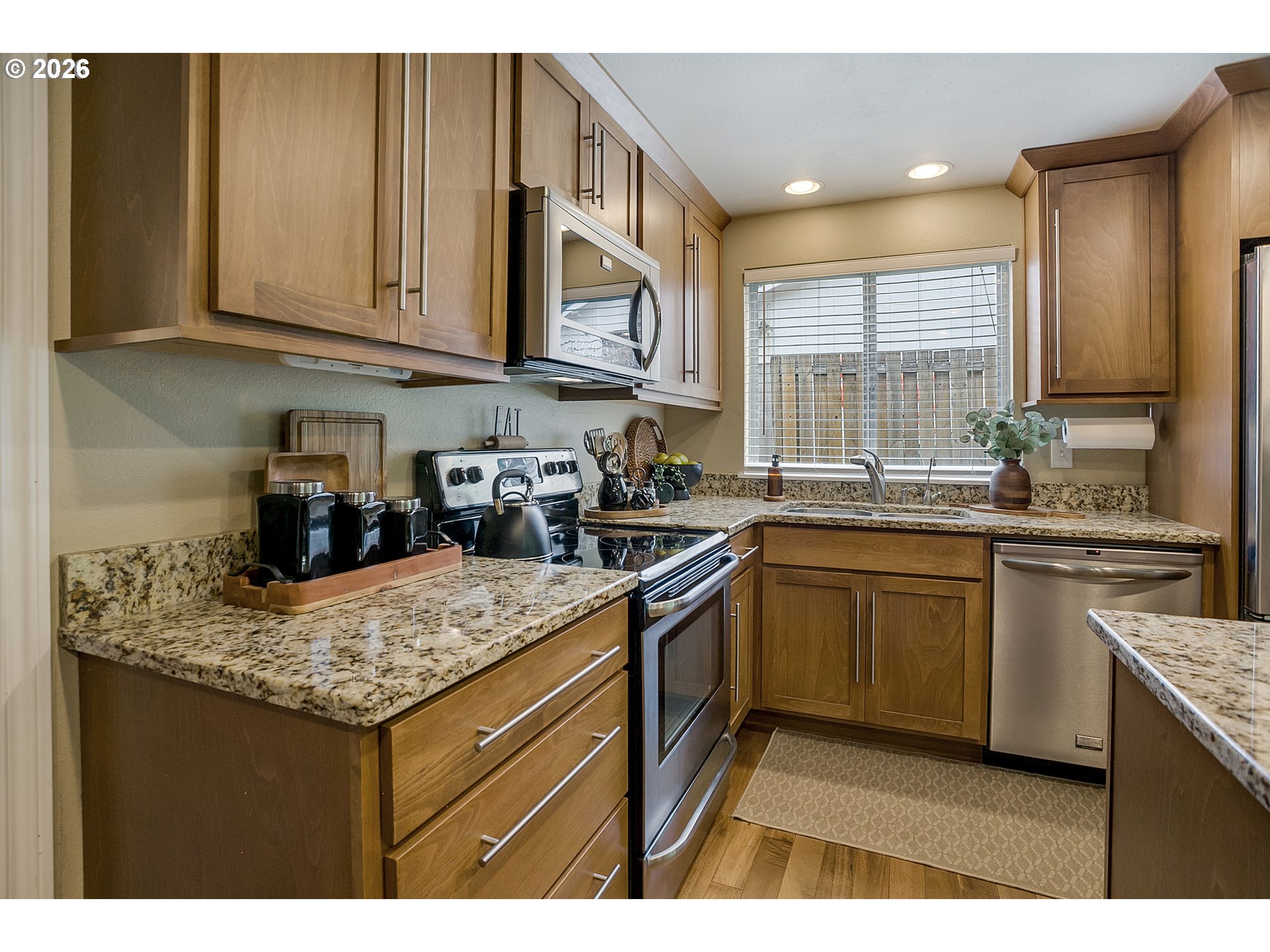7165 Southwest Sorrento Road Beaverton, OR 97008 - Photo 17 of 48 Kitchen