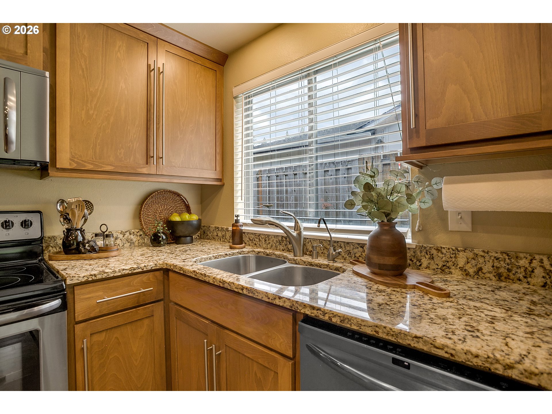 7165 Southwest Sorrento Road Beaverton, OR 97008 - Photo 20 of 48 Kitchen