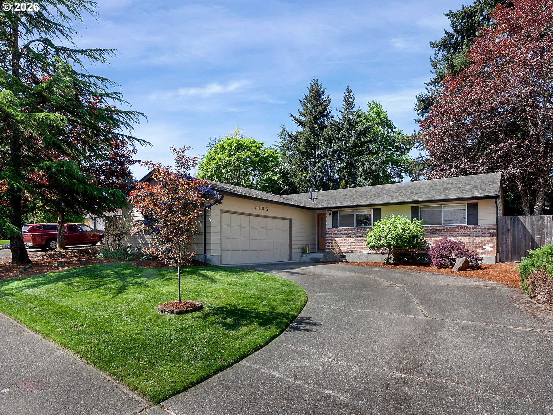 7165 Southwest Sorrento Road Beaverton, OR 97008 - Photo 2 of 48 Front Yard