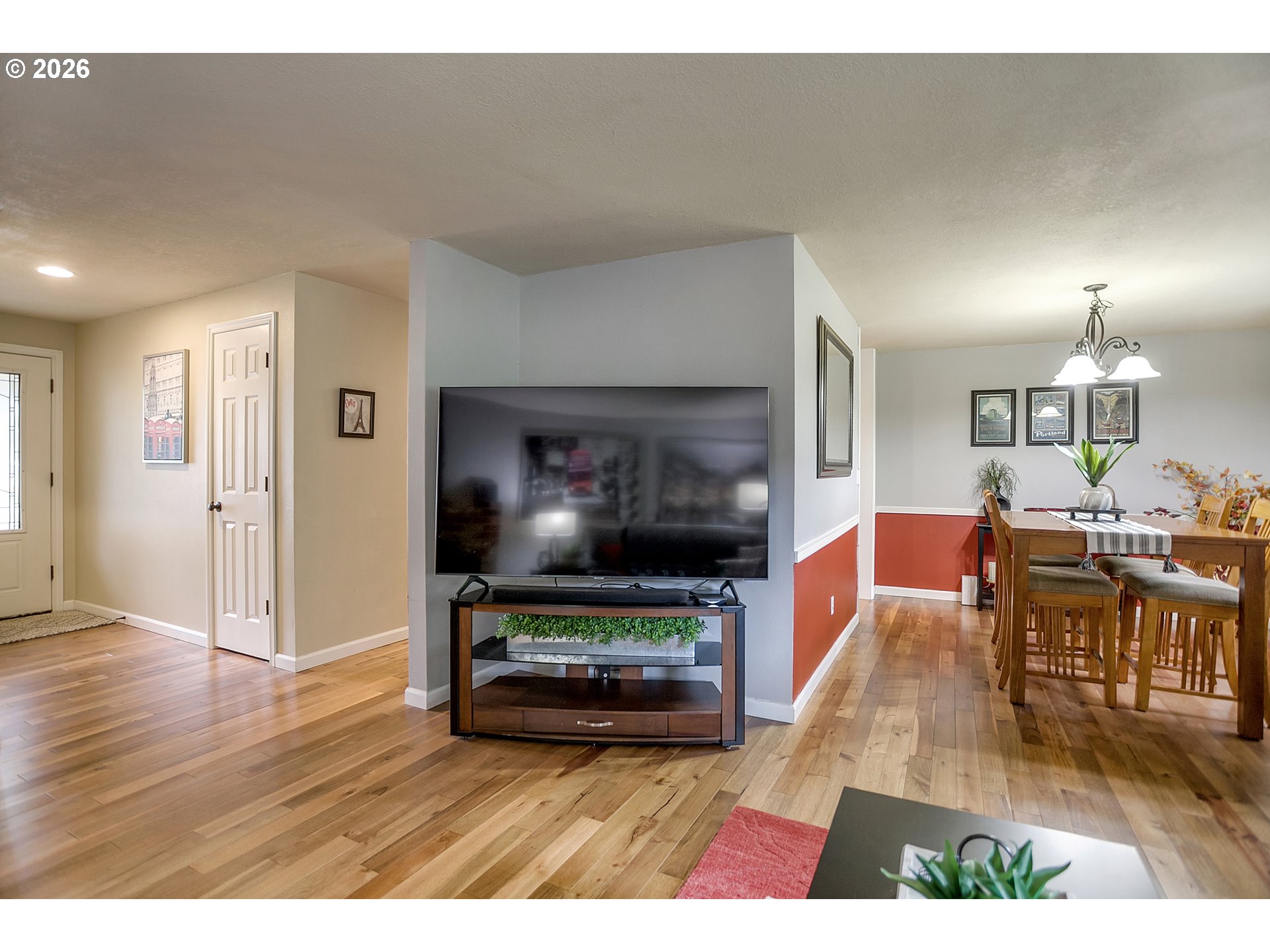 7165 Southwest Sorrento Road Beaverton, OR 97008 - Photo 10 of 48 Living Room/Dining Room