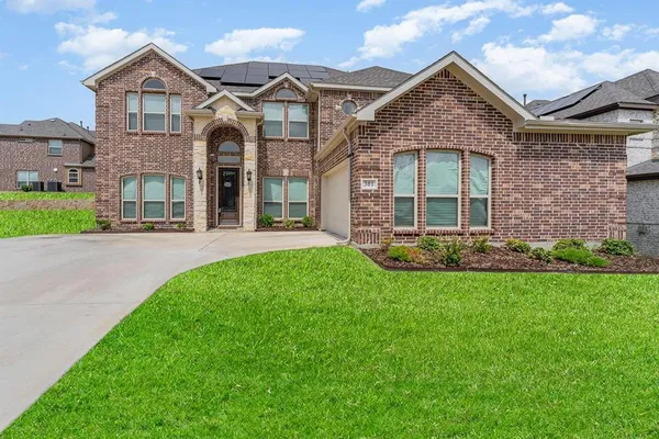 $585,000 | 301 Calhoun Street, Glenn Heights, TX 75154