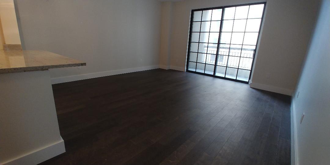 233 South Federal Highway, Unit 516 Boca Raton, FL 33432 - Photo 3 of 22 Living Room