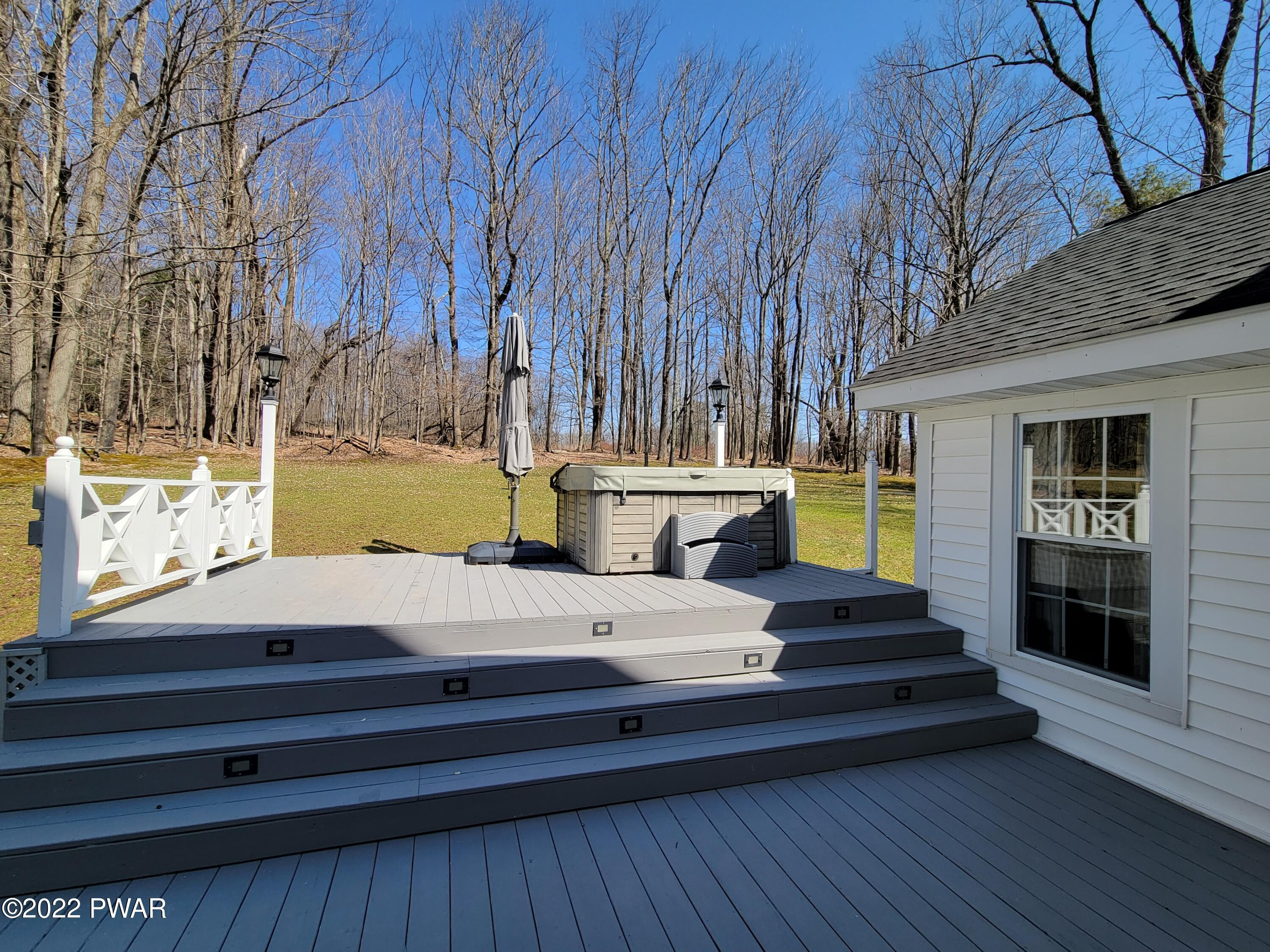 399 Como Road Lake Como, PA 18437 - Photo 27 of 30 Deck