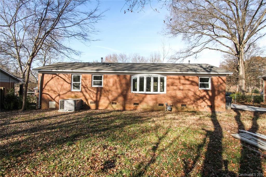 1207 Ranch Road Charlotte, NC 28208 - Photo 18 of 19 Gallery Image 18