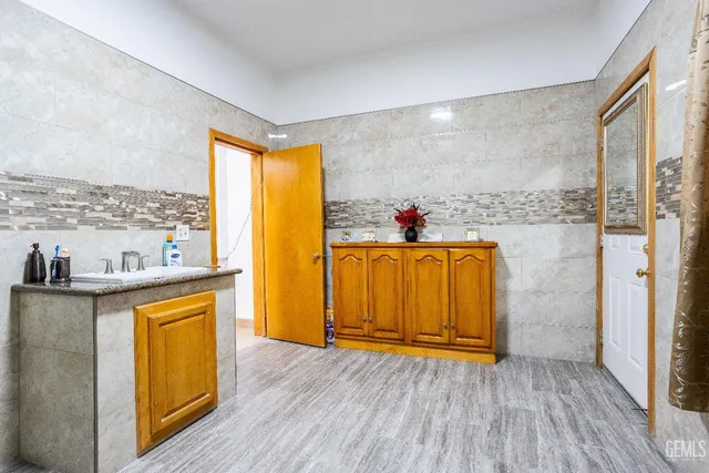 $999,900 | Undisclosed Address, Maricopa, CA 93252