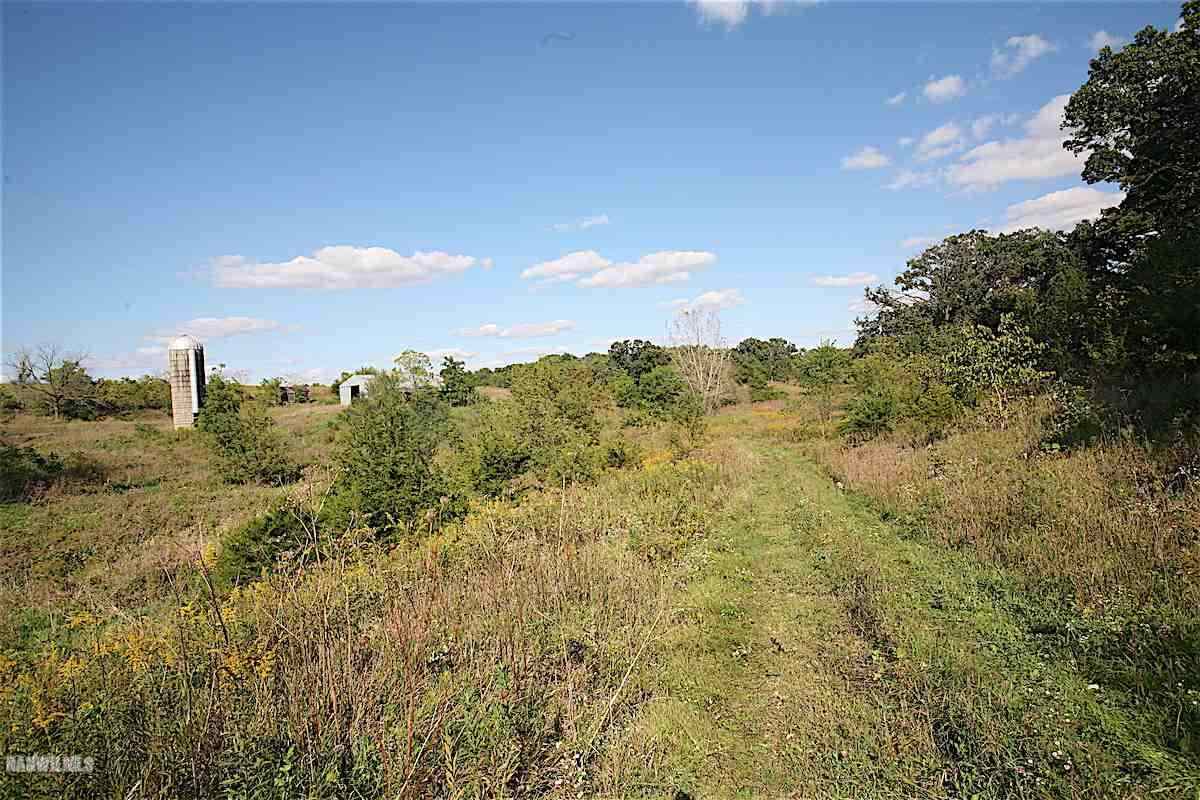 6552 East Union Road Stockton, IL 61085 - Photo 8 of 22 a view of a city