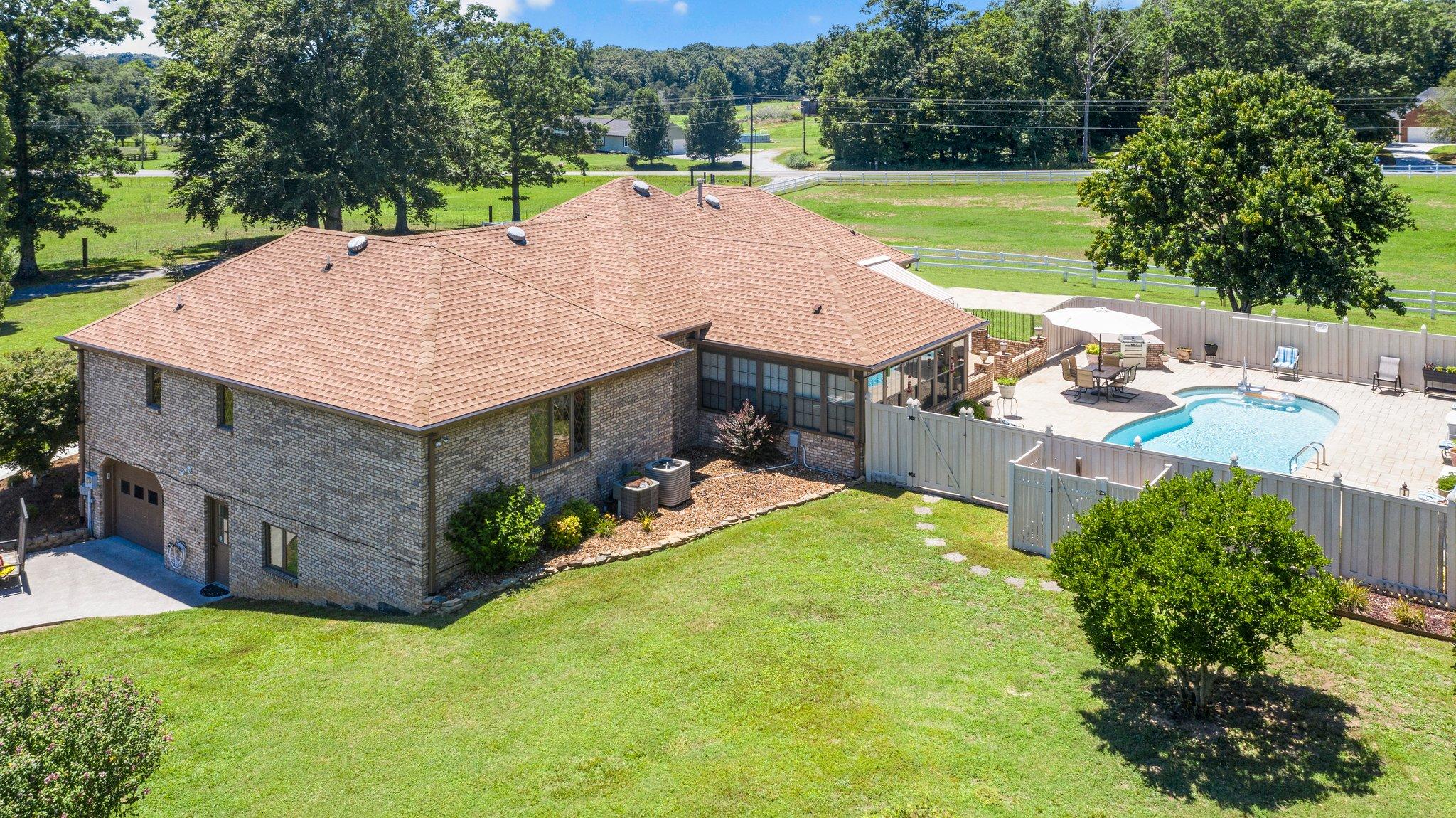 337 County Road 725 Riceville, TN 37370 - Photo 3 of 58 3